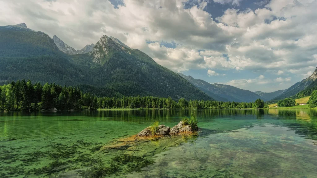 Etiam bibendum elit eget erat Hintersee 3601004 1920.jpg 1024x576